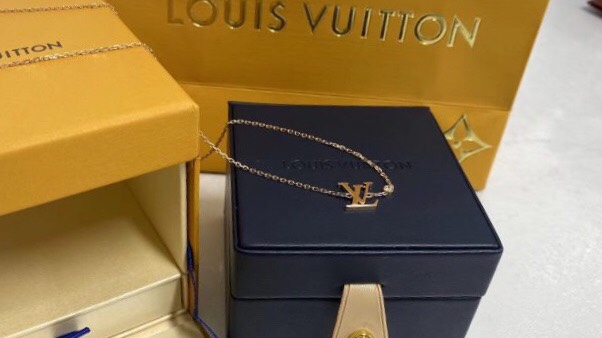 DÂY CHUYỀN LOUIS VUITTON BLOSSOM PENDANT DIAMOND ROSE GOLD 18K