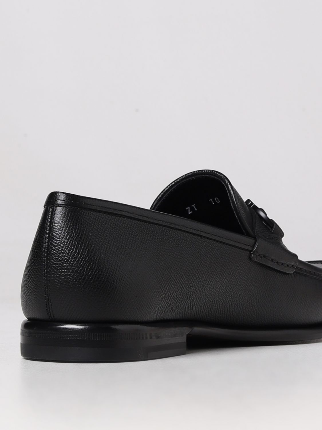 GIÀY SALVATORE FERRAGAMO Black Buckle loafer