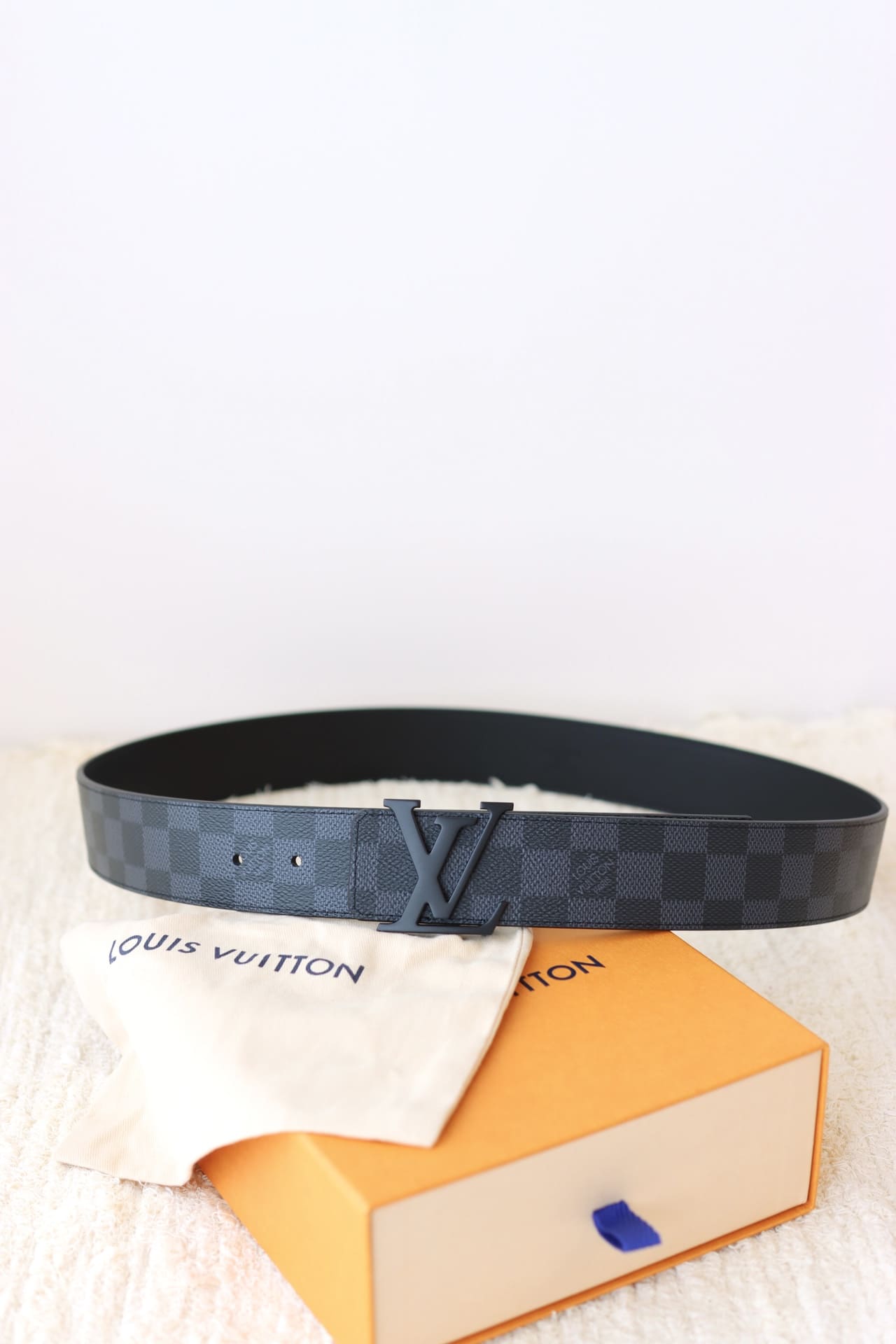 DÂY LƯNG LOUIS VUITTON SQUARE BLACK MONOGRAM Khóa đen
