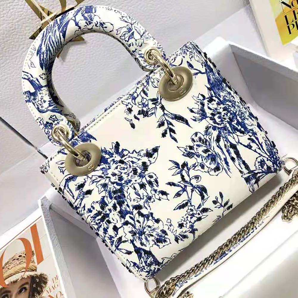 TÚI Christian Dior Dior Bag White Calfskin with Blue-Tone Printed and Bead-Embroidered Dior Jardin D’Hiver Motif