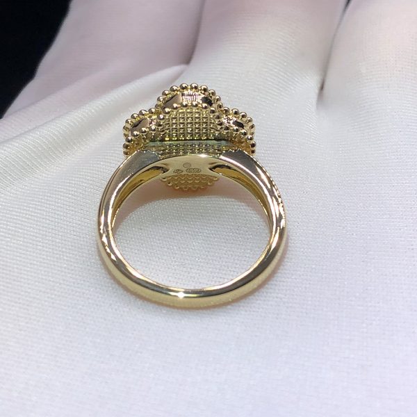 Nhẫn Van Cleef & Arpels Malachite Alhambra Diamond vàng hồng 18K
