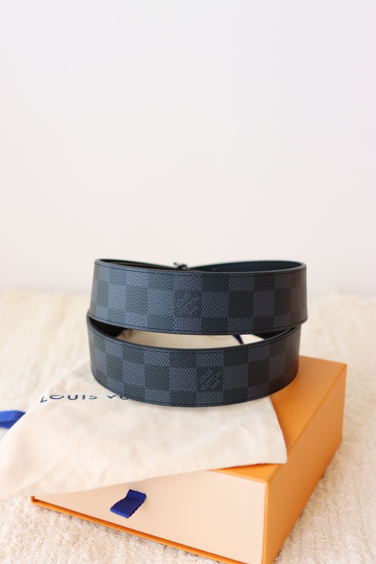 DÂY LƯNG LOUIS VUITTON SQUARE BLACK MONOGRAM Khóa đen bóng