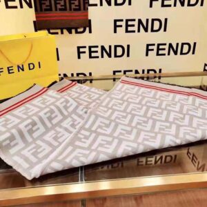 KHĂN Fendi Women FF Poncho Multicolor Wool and Silk Poncho-White