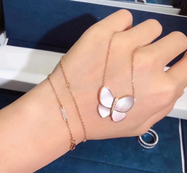Vòng cổ Van Cleef & Arpels 2 butterflies M.O.P xà cừ vàng hồng 18K