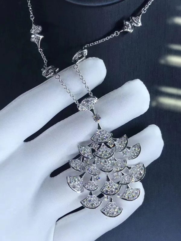 Vòng cổ BVLGARI Divas' Dream Diamond vàng trắng 18K