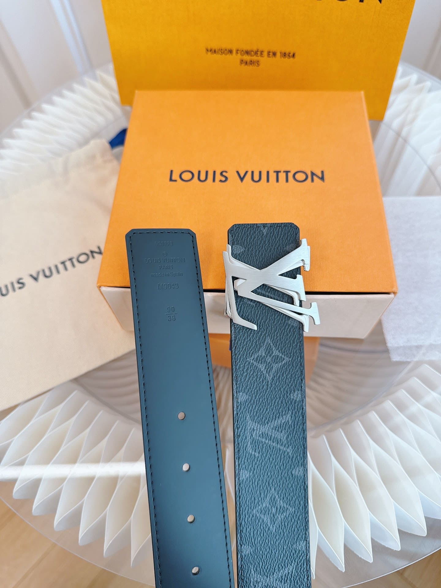 LƯNG LOUIS VUITTON DOUBLE LV BLACK MONOGRAM LEATHER Khóa bạc