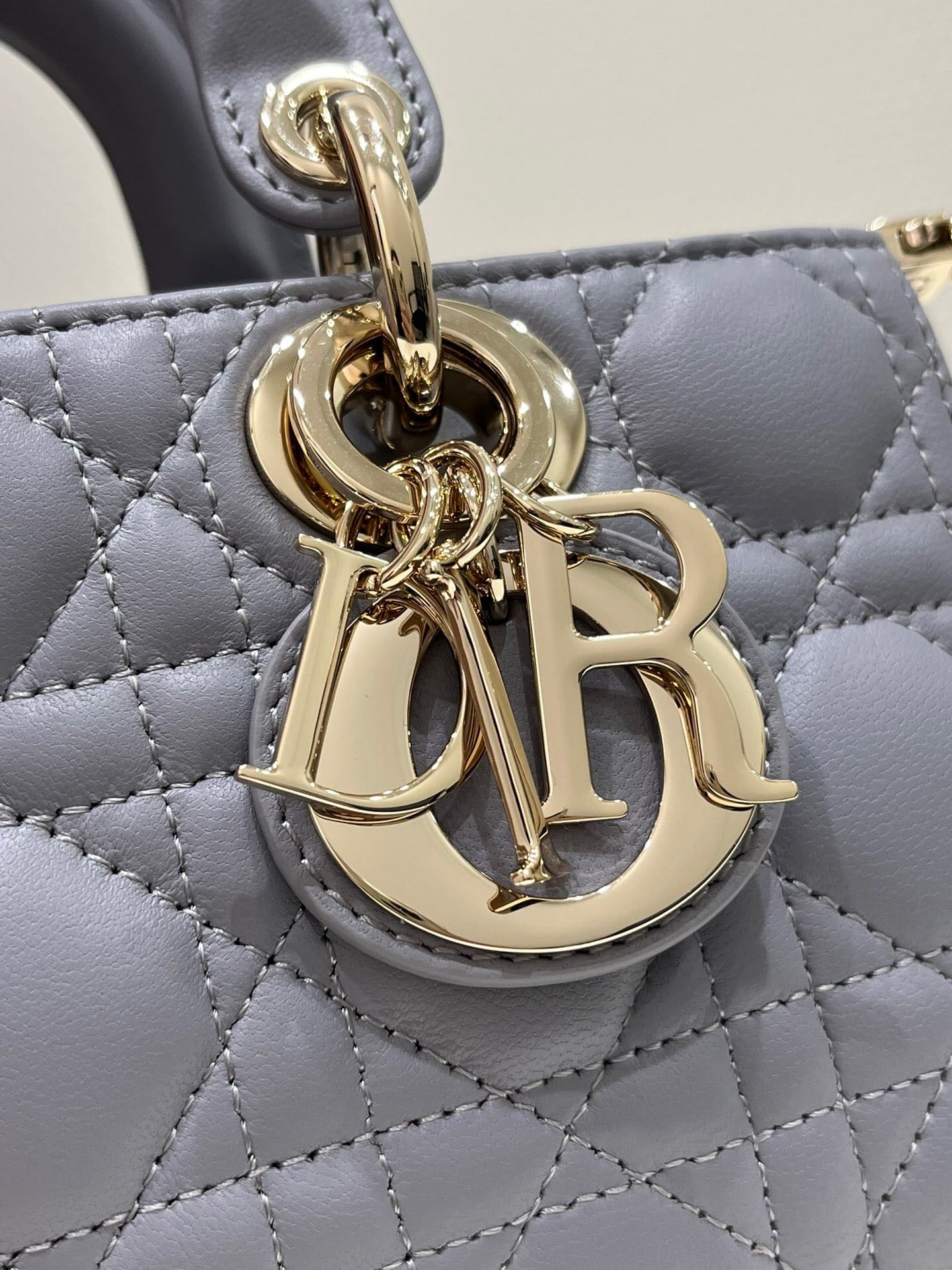 TÚI CHRISTIAN DIOR Lady D-Joy Bag Bright Elephant Cannage Lambskin