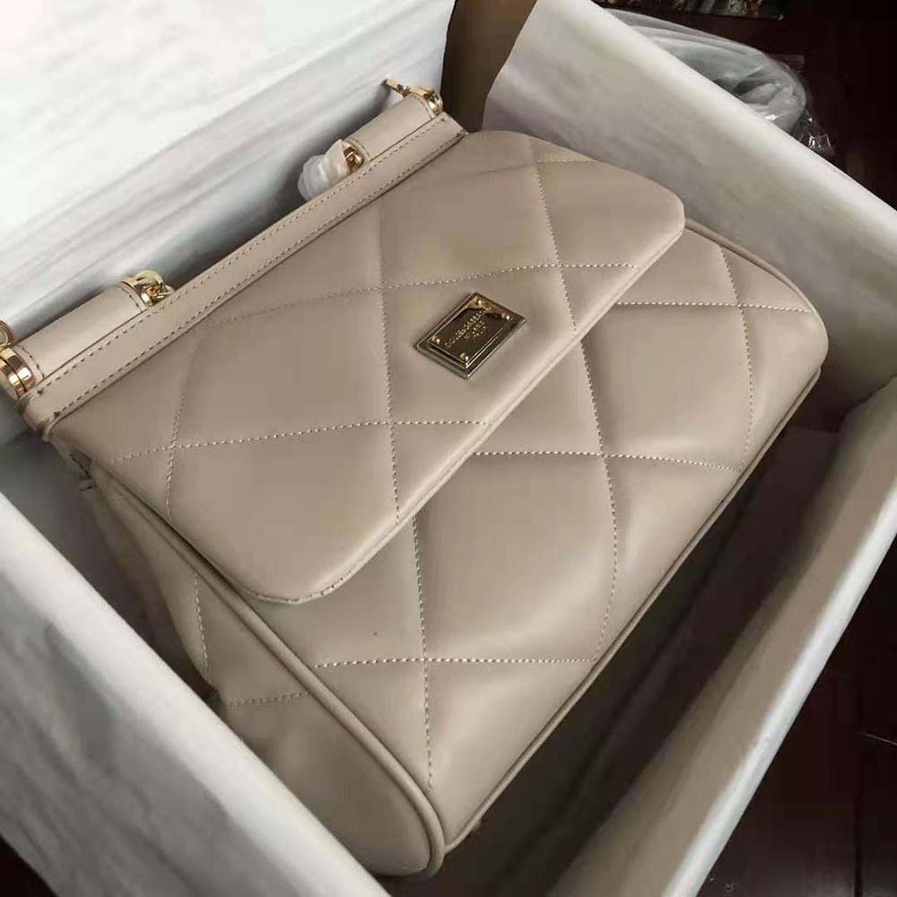 TÚI Dolce Gabbana D&G Women Medium Sicily Bag in Quilted Calfskin-Beige