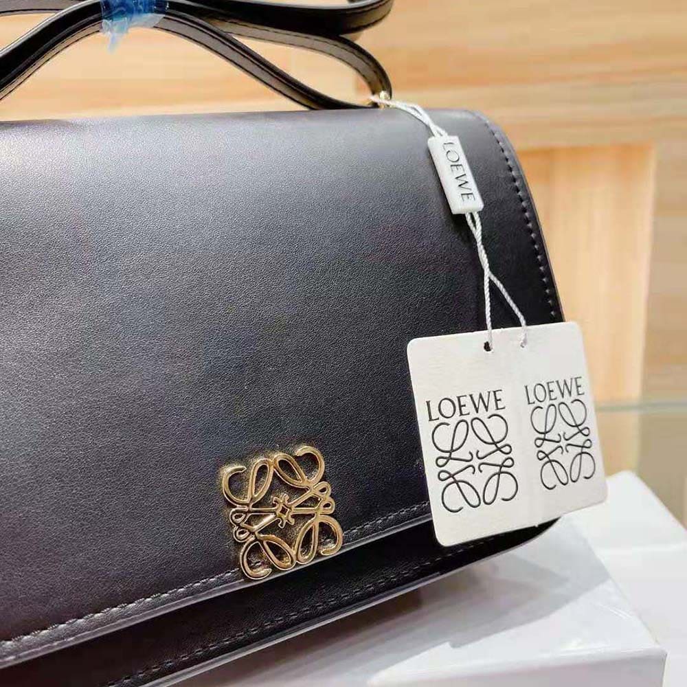 TÚI LOEWE Goya bằng da bê lụa màu đen