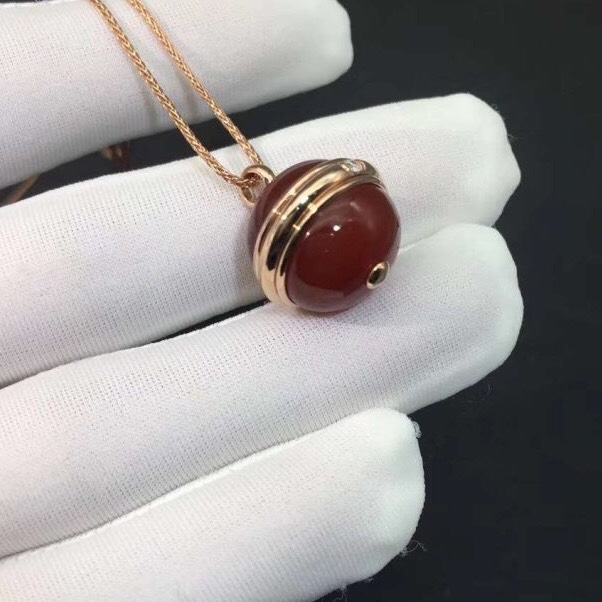 DÂY CHUYỀN PIAGET POSSESSION PENDANT RED CHALCEDONY ROSE GOLD 18K