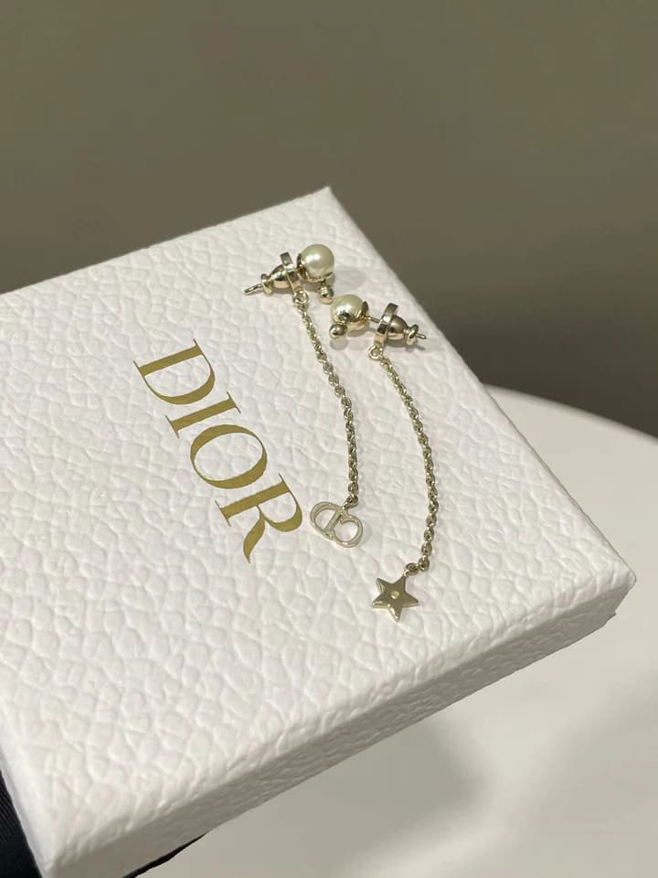 HOA TAI DIOR CD PEARLS LA PETITE TRIBALES