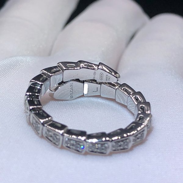 Nhẫn BVLGARI Serpenti Viper Diamond vàng trắng 18K