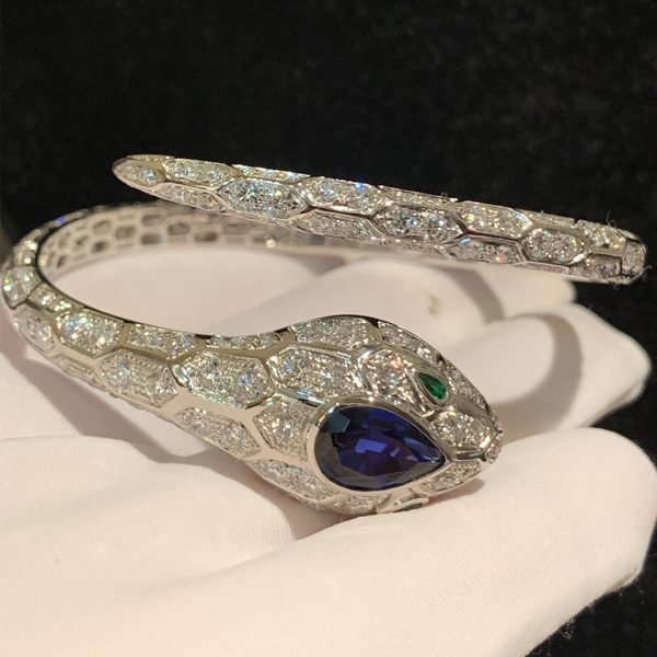 Vòng tay BVLGARI Serpenti Pave Diamond & Blue Sapphire kim cương vàng trắng 18K