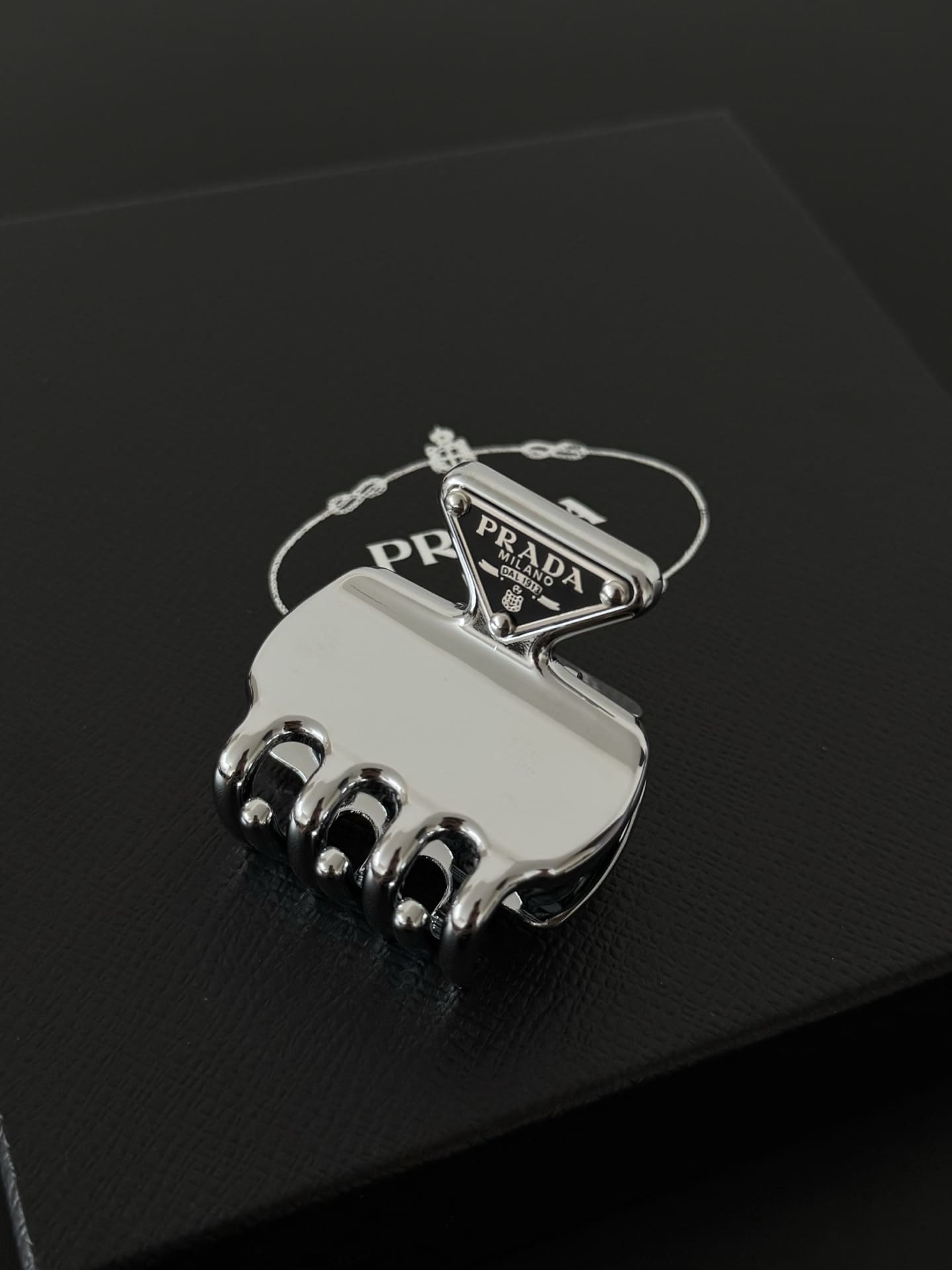 KẸP TÓC PRADA MILANO SPARKLING VINTAGE