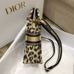 TÚI Dior Women Mini Dior Book Tote Phone Bag Beige Multicolor Mizza Embroidery