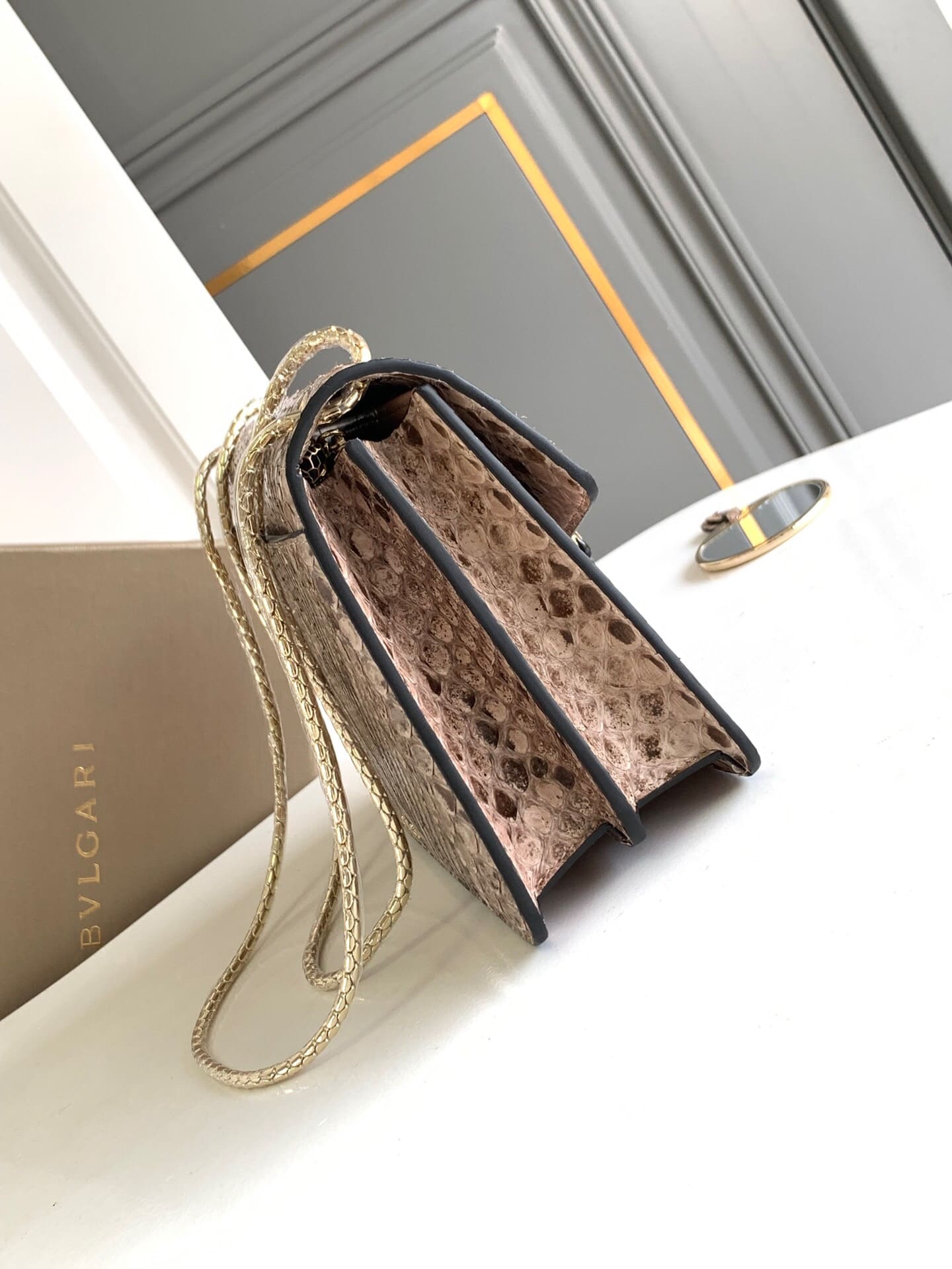TÚI BVLGARI SERPENTI PYTHON SKIN DA TRĂN