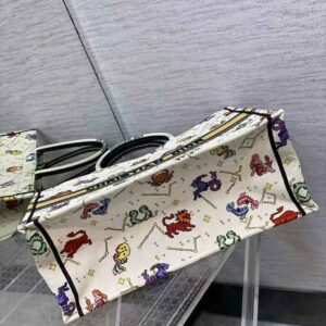 TÚI Dior Women Large Dior Book Tote Latte Multicolor Dior Pixel Zodiac Embroidery