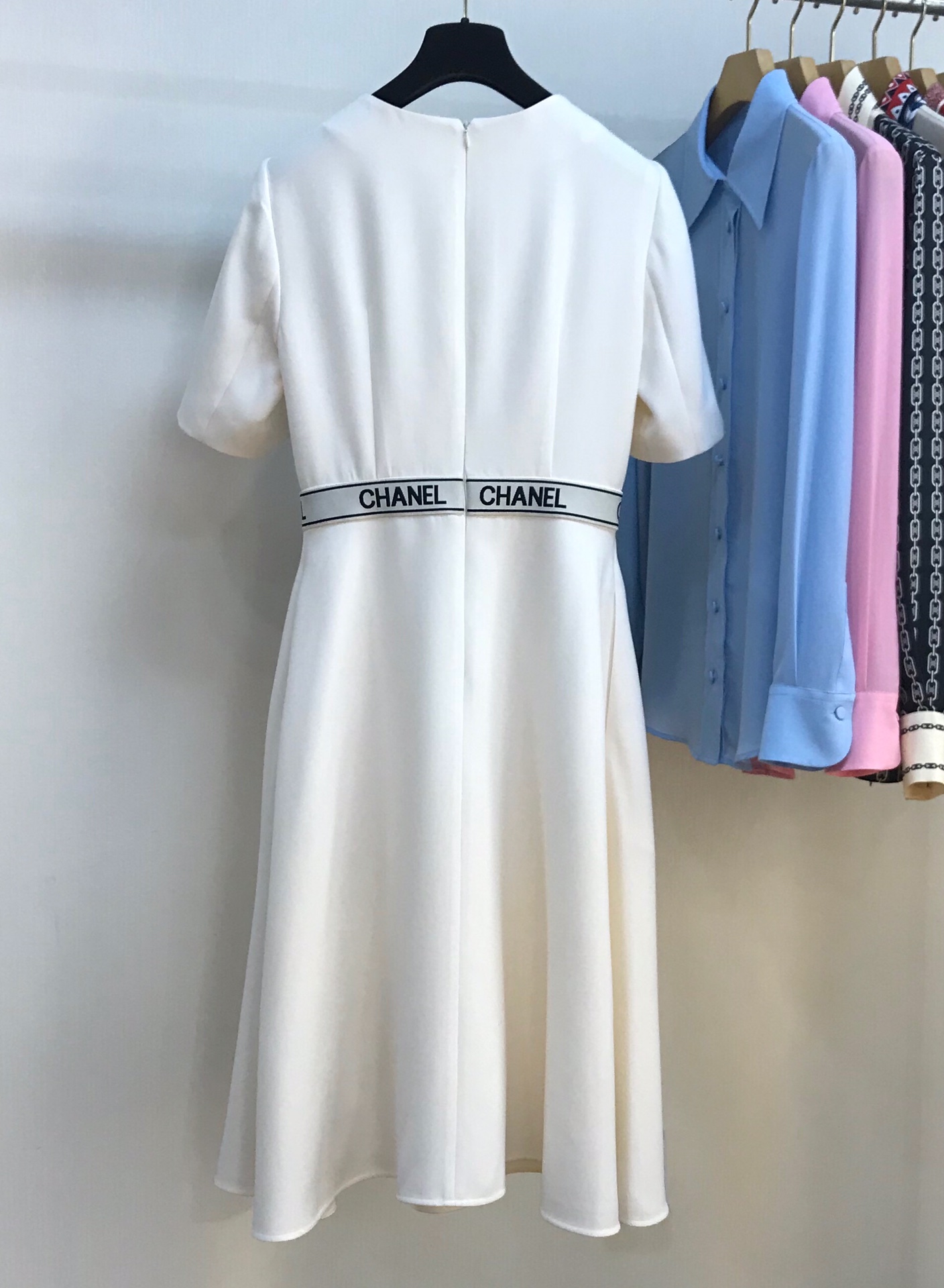 VÁY CHANEL Women Velvet Mini Dress-White