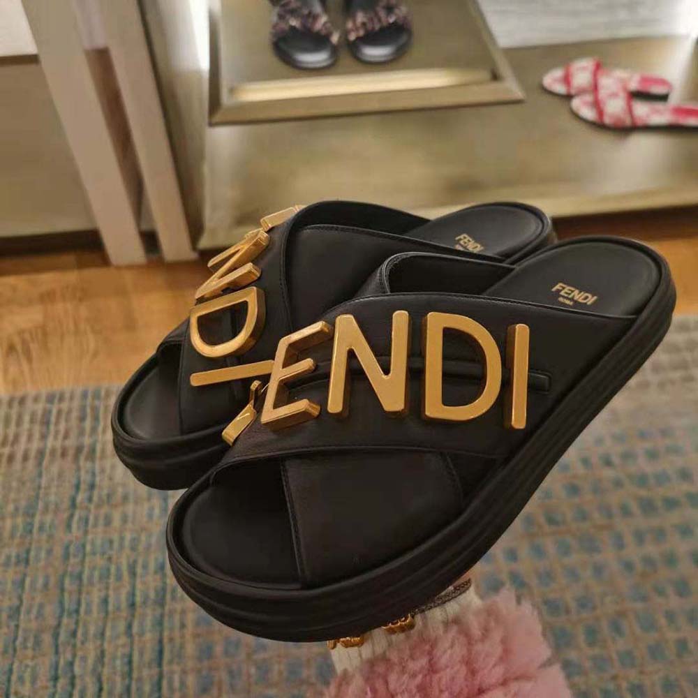 DÉP Fendi Fendigraphy Black Leather Slides