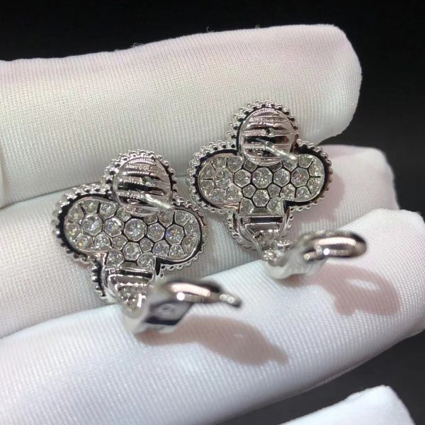 Bông tai Van Cleef & Arpels Magic Alhambra Diamond vàng trắng 18K