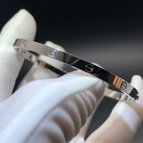 Vòng tay Cartier Love mẫu nhỏ vàng trắng 18K