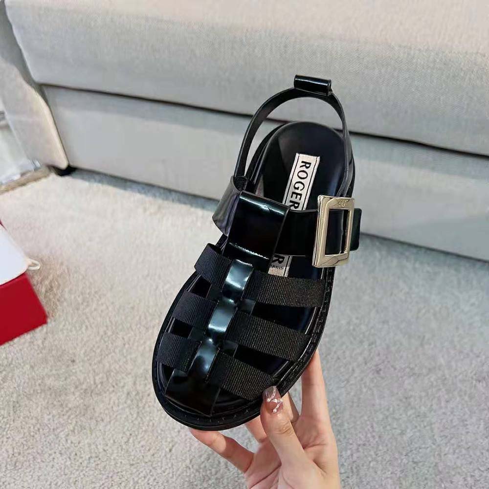 DÉP SANDAL Roger Vivier Viv’ Rangers Metal Buckle Fisherman Sandals in Leather