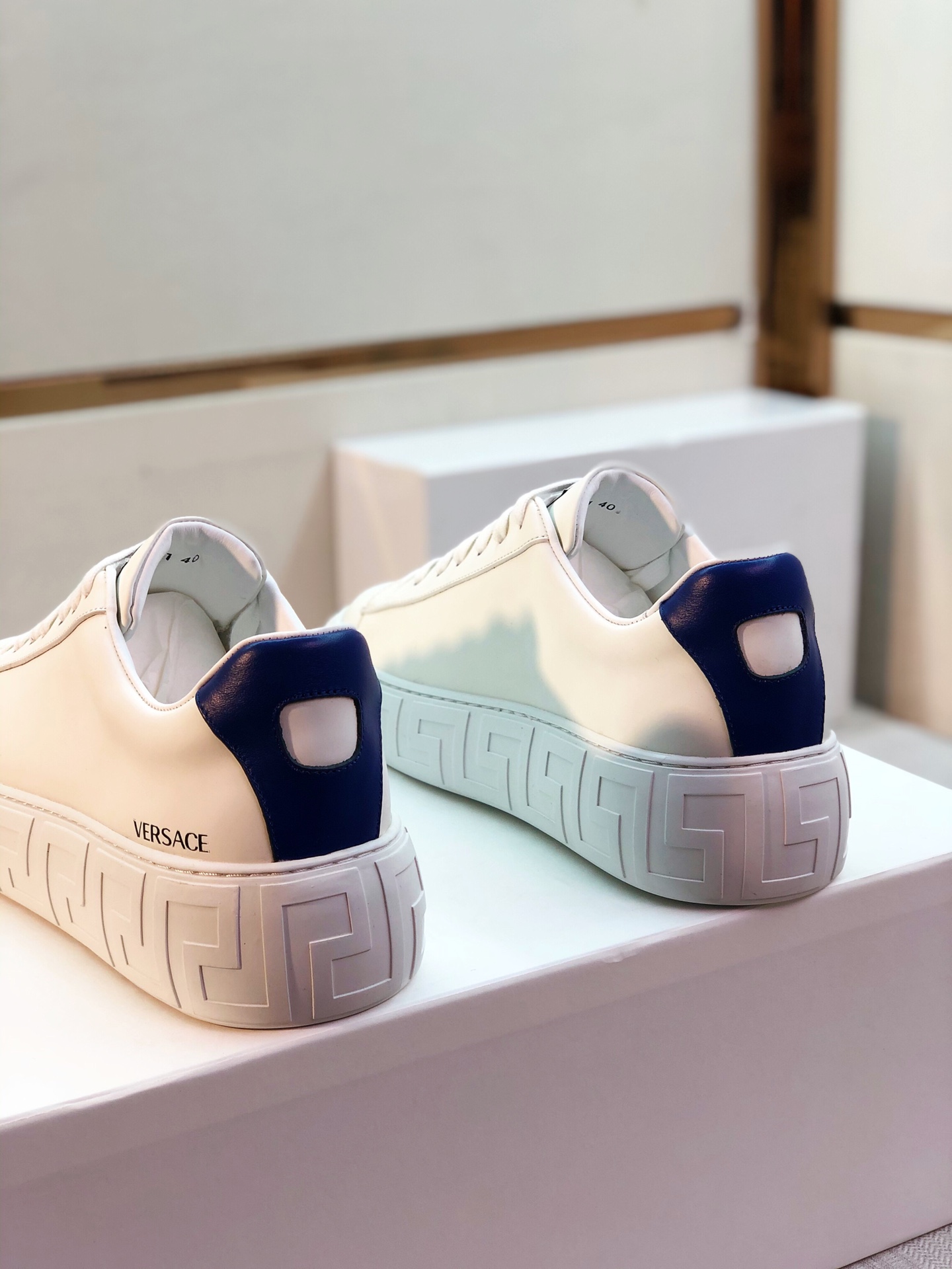 GIÀY VERSACE GRECA SNEAKERS