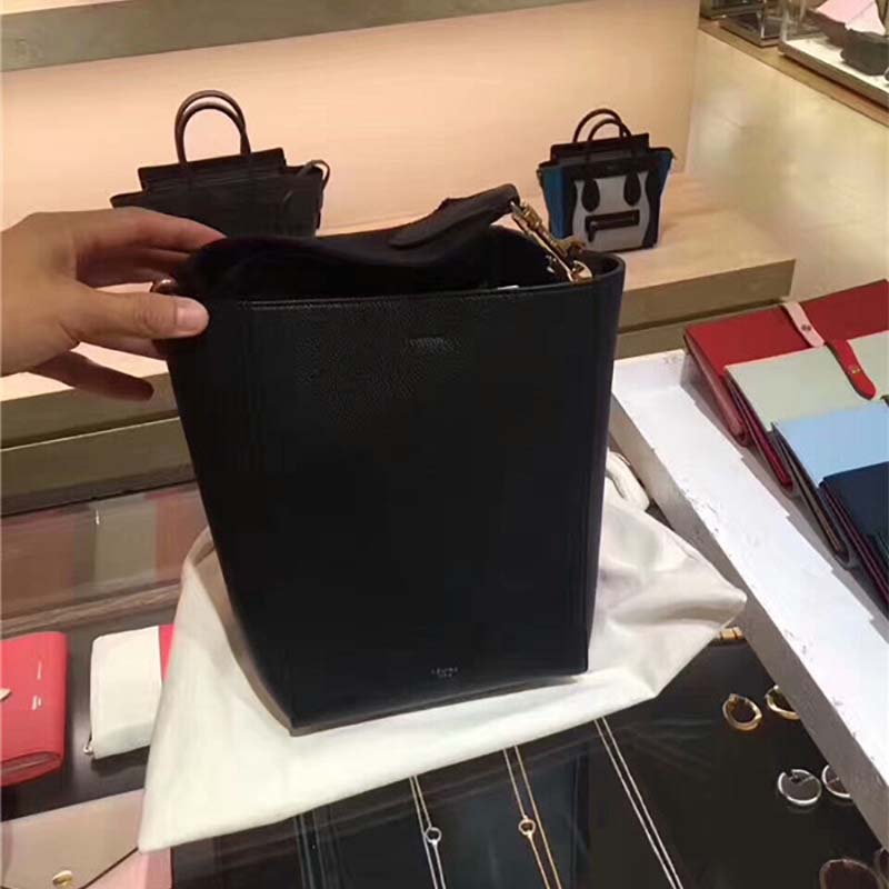 TÚI Celine Women Sangle Small Bucket Bag in Soft Grained Calfskin-Black