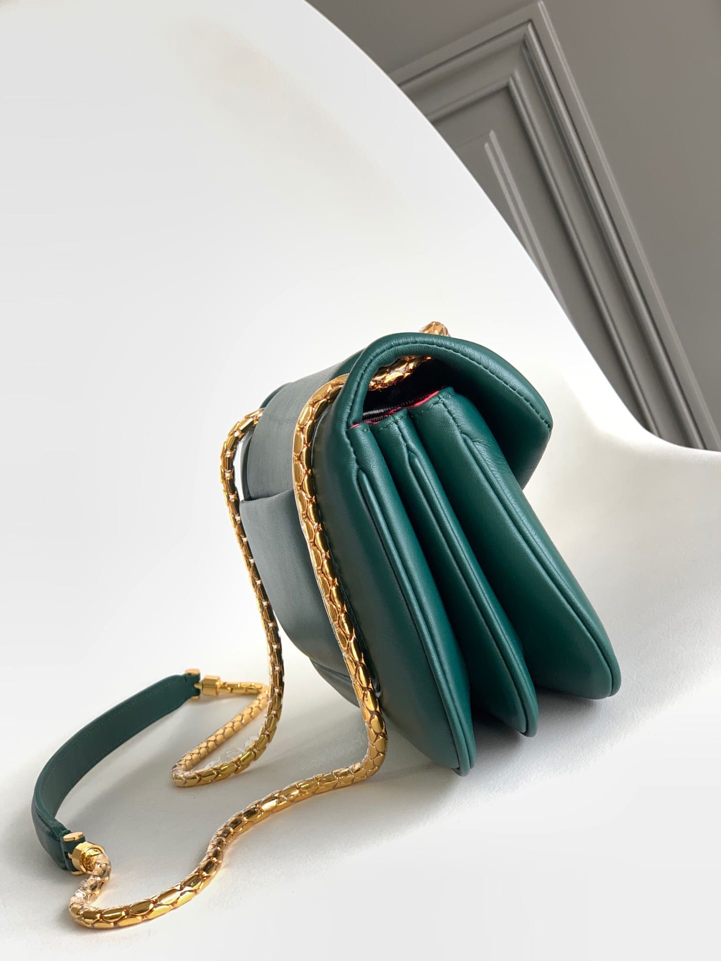 TÚI BVLGARI SERPENTI CALFSKIN GREEN