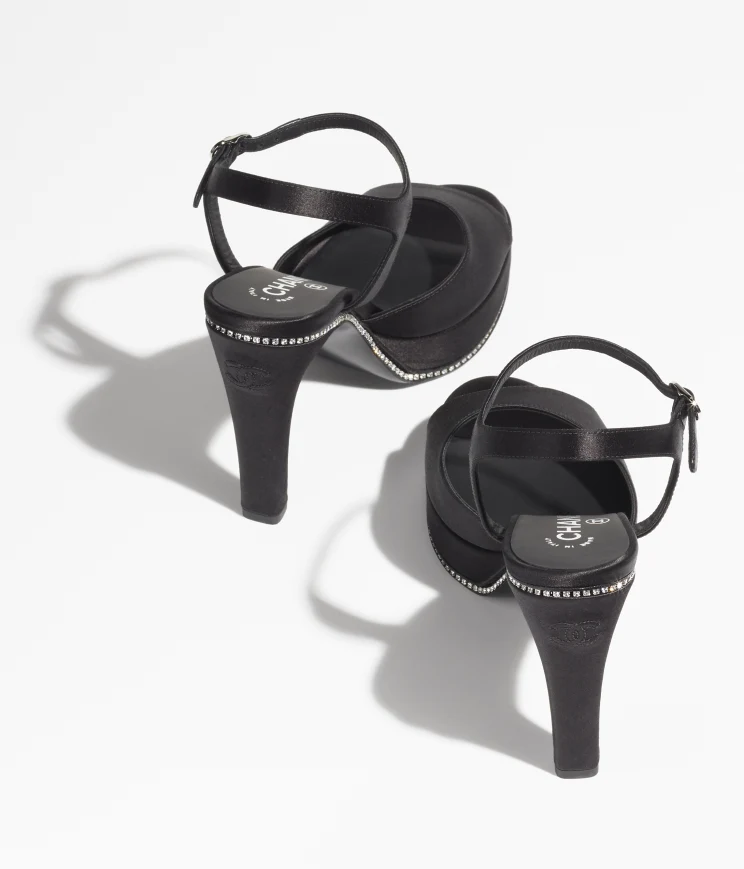 GIÀY SANDAL CHANEL BLACK SATIN STONES ĐEN VÀ HẠT ĐÁ 115MM