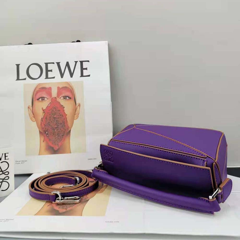 TÚI Loewe Women Mini Puzzle Bag in Classic Calfskin-Purple