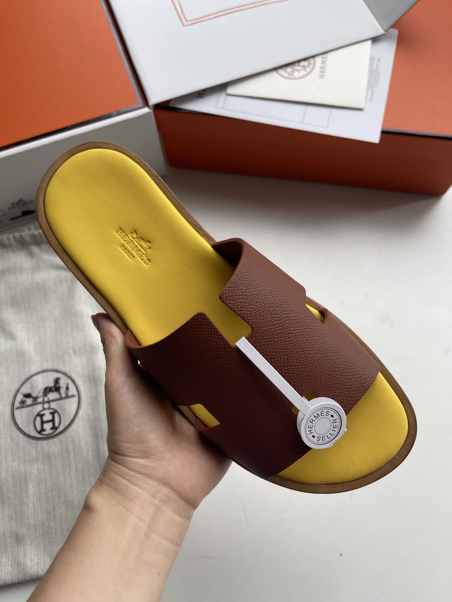 DÉP HERMES IZMIR BROWN H SANDAL AAA