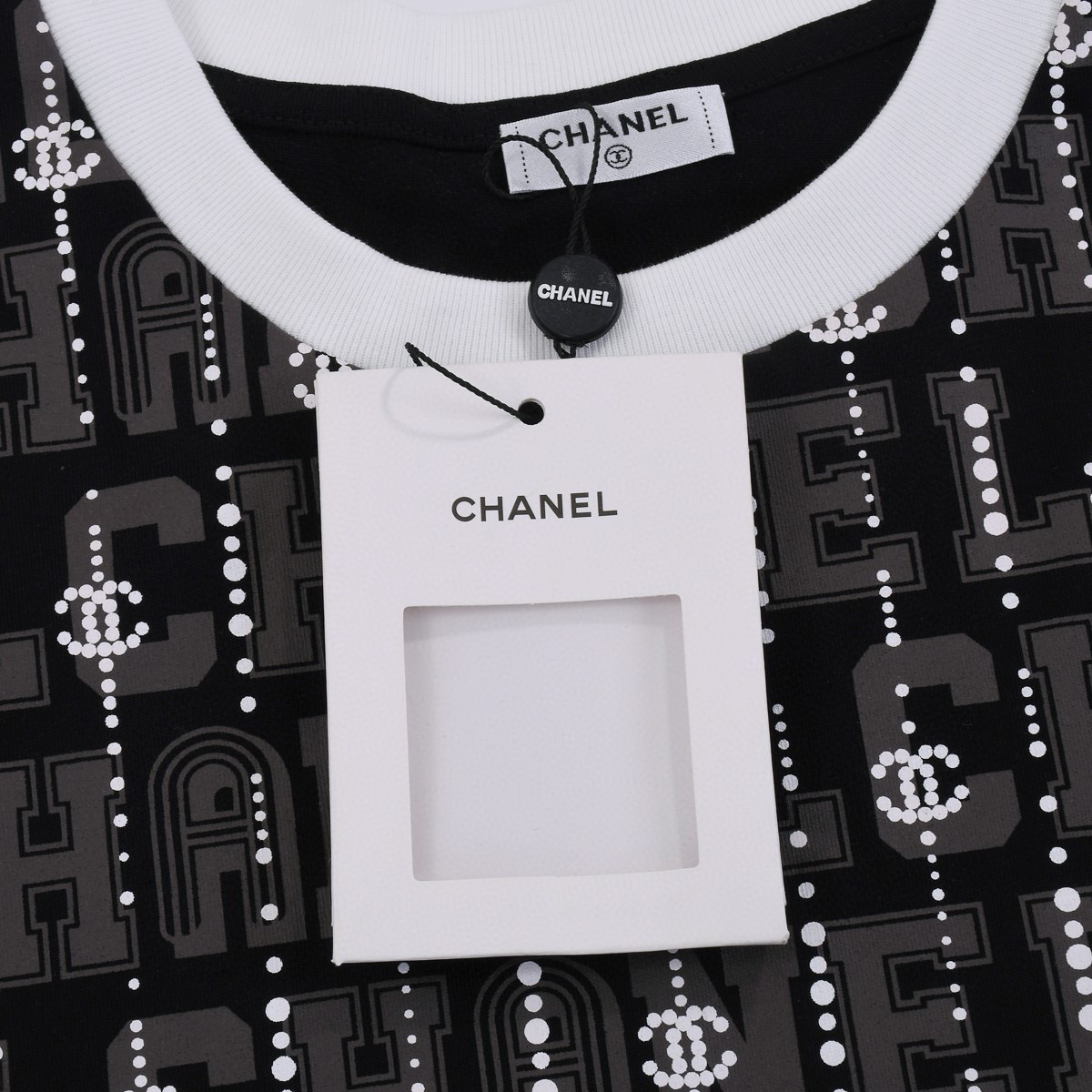 ÁO CHANEL LOGO T SHIRT BLACK