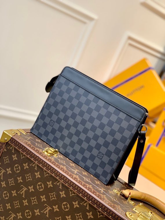 TÚI LOUIS VUITTON DAMIER GRAPHITE POUCH