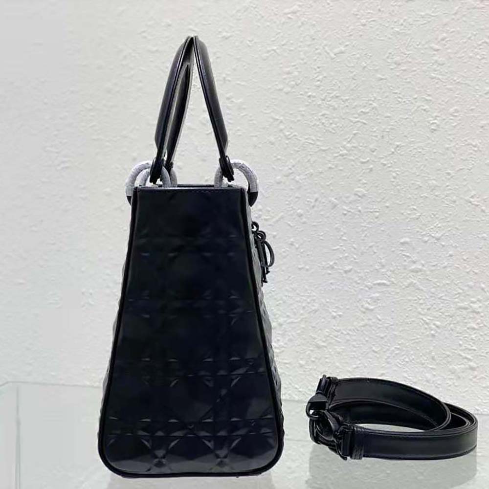TÚI Dior Women Medium Lady Dior Bag Black Cannage Calfskin with Diamond Motif