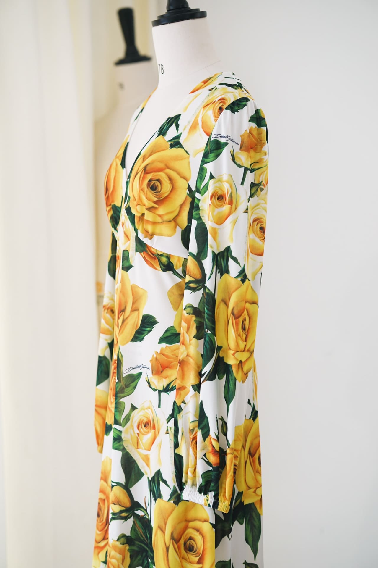 VÁY DOLCE & GABBANA V NECK GREEN YELLOW FLORAL PRINT DRESS High Classy