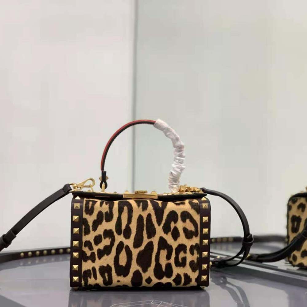 TÚI Valentino Rockstud Alcove Calf Hair Box Bag with Leopard Print