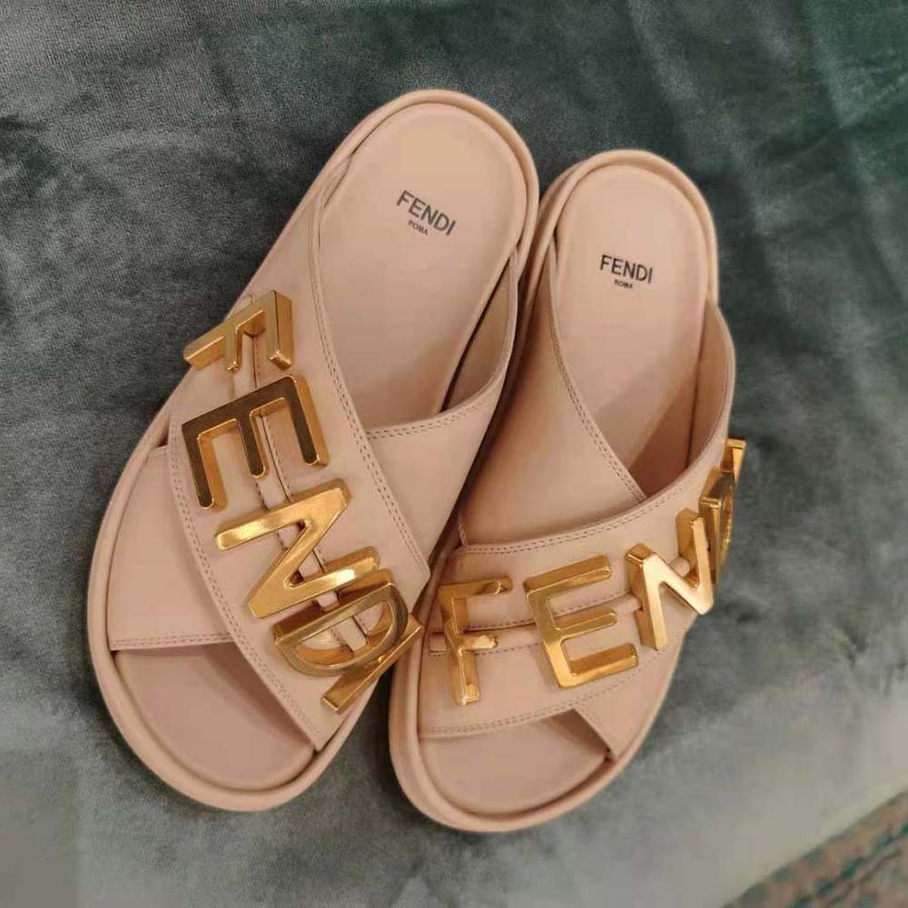 DÉP Fendi Fendigraphy Pink Leather Slides