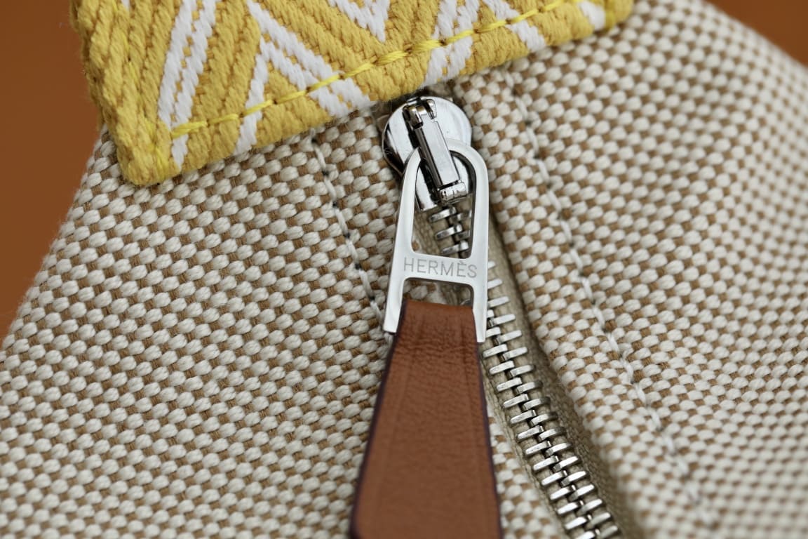 TÚI HERMES TROUSSE DE TOILETTE BRIDE A BRAC PM H MÀU VÀNG