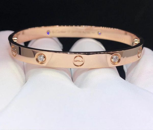 Vòng tay Cartier Love 4 viên kim cương vàng hồng 18K