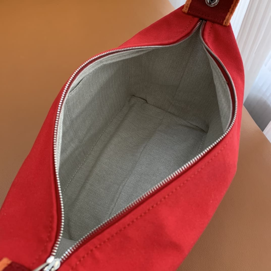 TÚI HERMES TROUSSE DE TOILETTE BRIDE A BRAC PM H MÀU ĐỎ