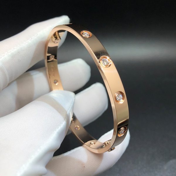 Vòng tay Cartier Love 10 viên kim cương vàng hồng 18K