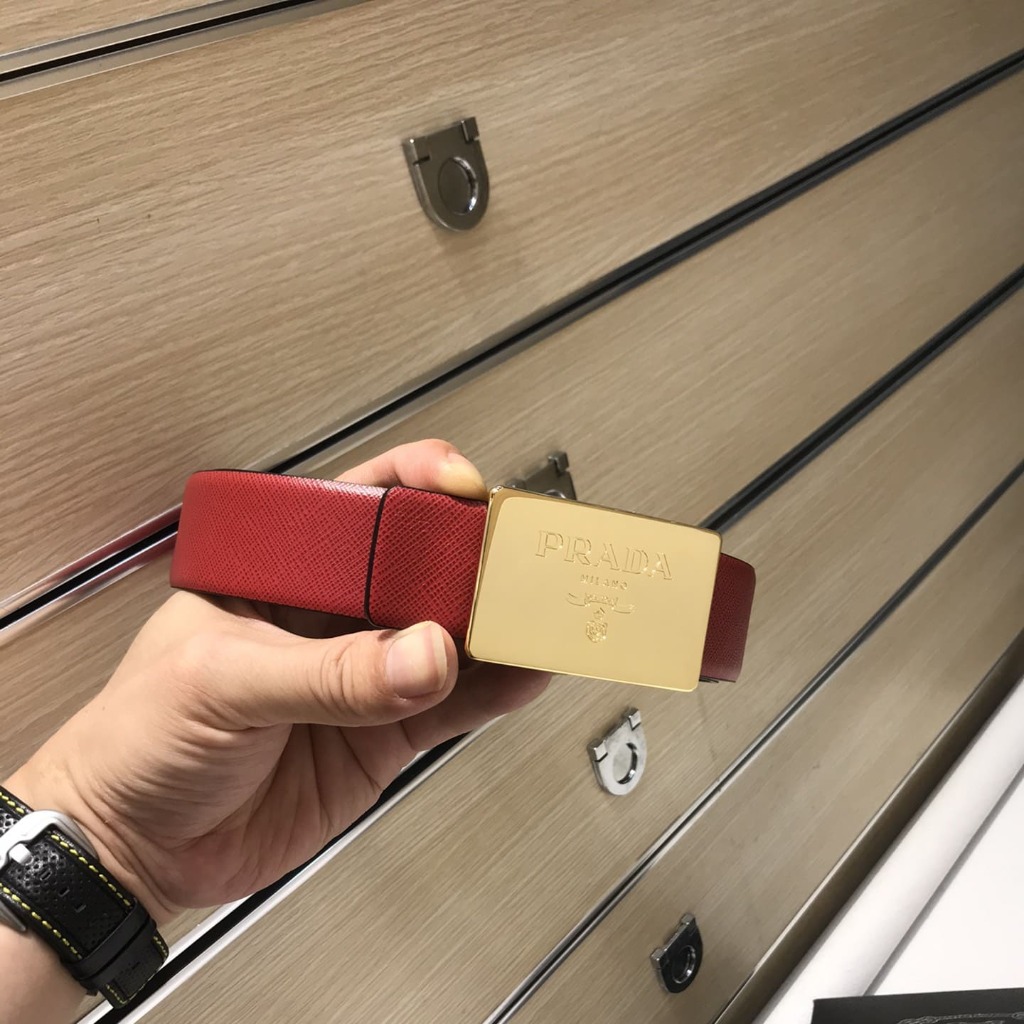 DÂY LƯNG PRADA RED SAFFIANO LEATHER Khóa vàng
