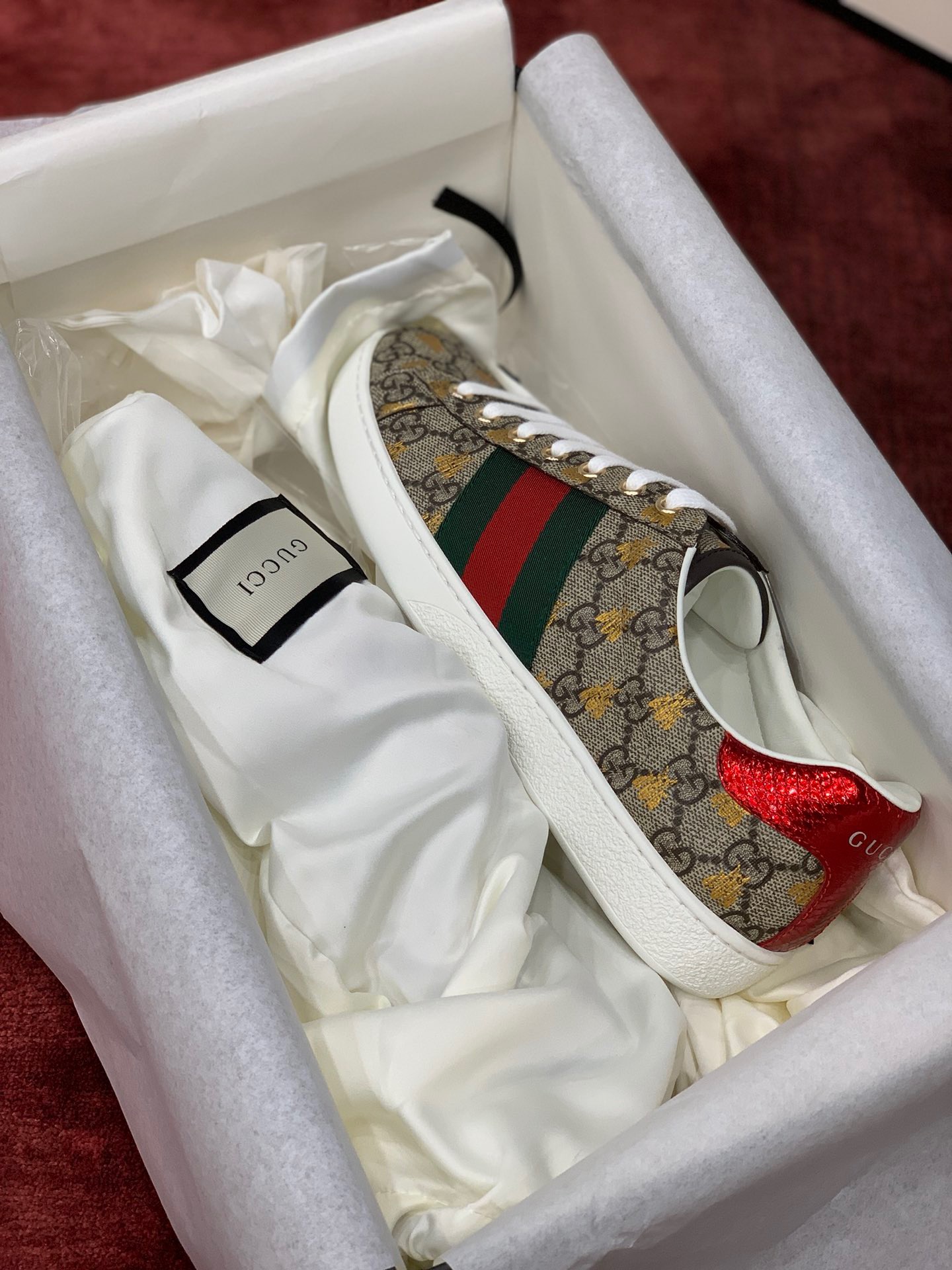 GIÀY GUCCI Leather Ace Sneakers Bee Motif
