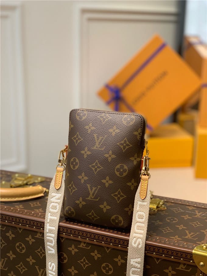 Túi LOUIS VUITTON utility phone sleeve bag