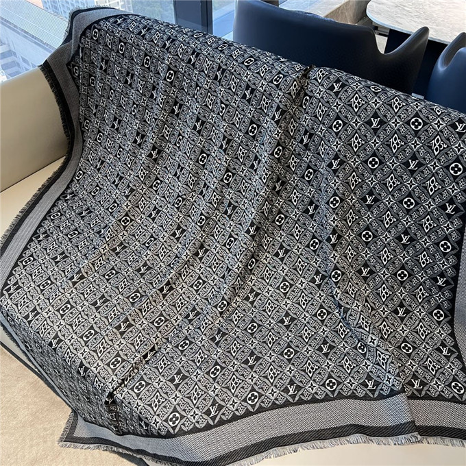 KHĂN Louis Vuitton monogram shawl scarf