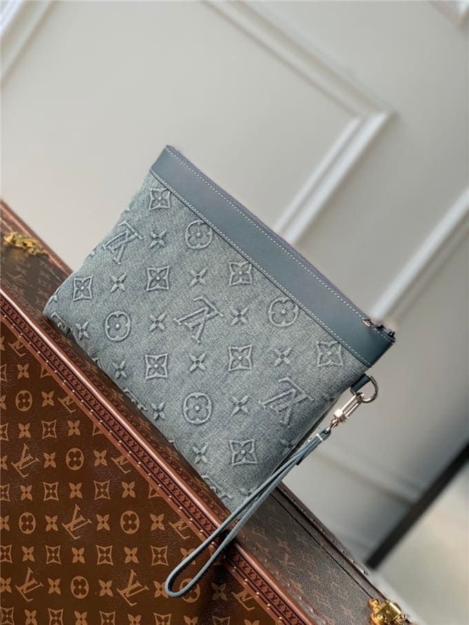 Túi LOUIS VUITTON pochette to-go bag unisex
