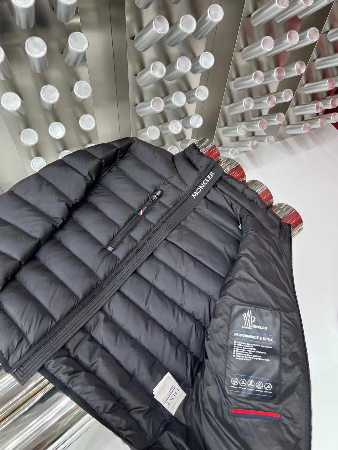 ÁO MONCLER WINTER BLACK DOWN JACKET