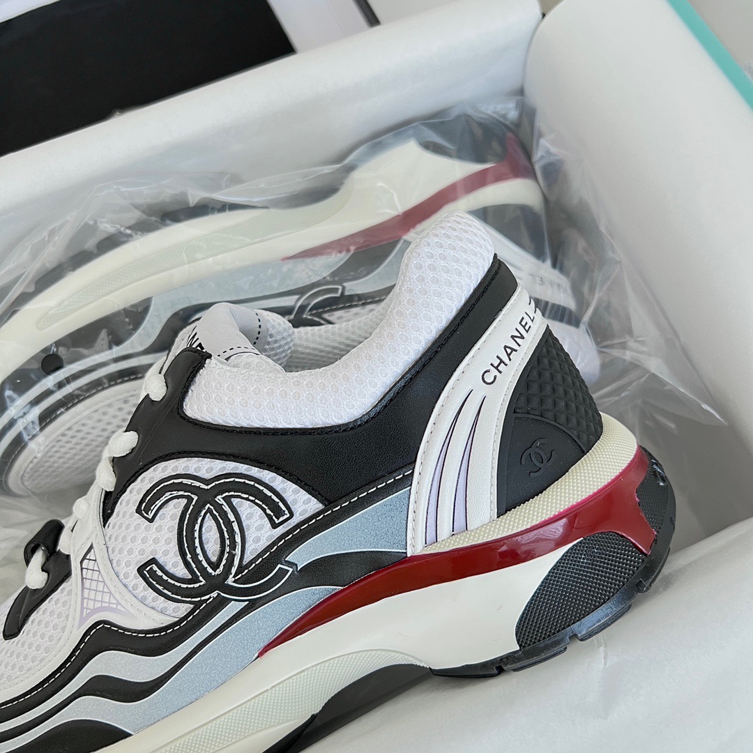 GIÀY CHANEL CC LOGO SNEAKER SHOES