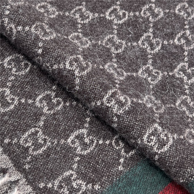 KHĂN Gucci GG Cashmere scarf